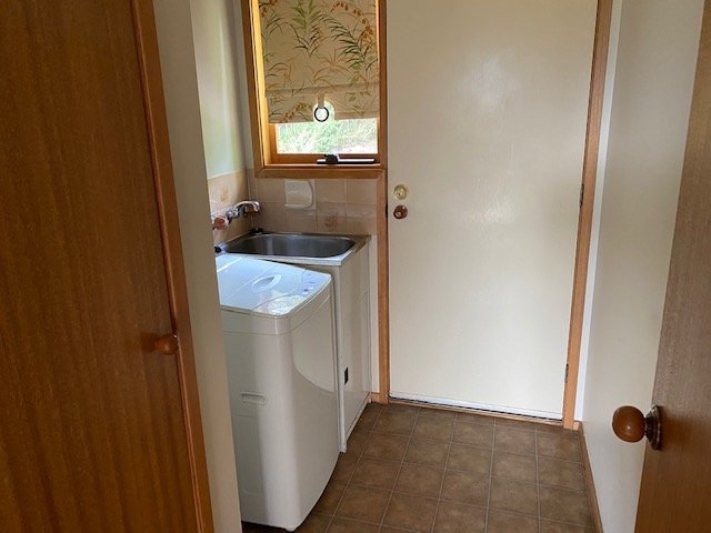 1/2 Mowbray Court LENAH VALLEY 7