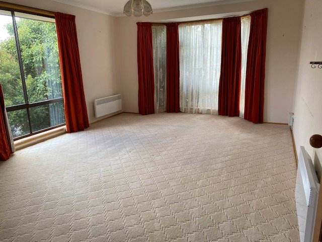 1/2 Mowbray Court LENAH VALLEY 2