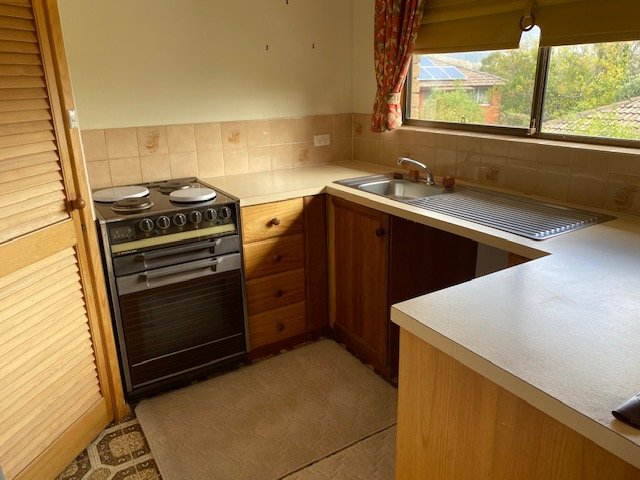 1/2 Mowbray Court LENAH VALLEY 5