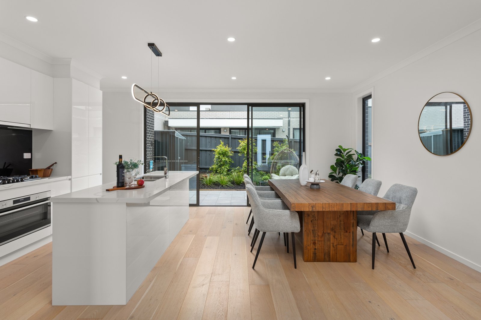 Gallery: 12 Murphy Street