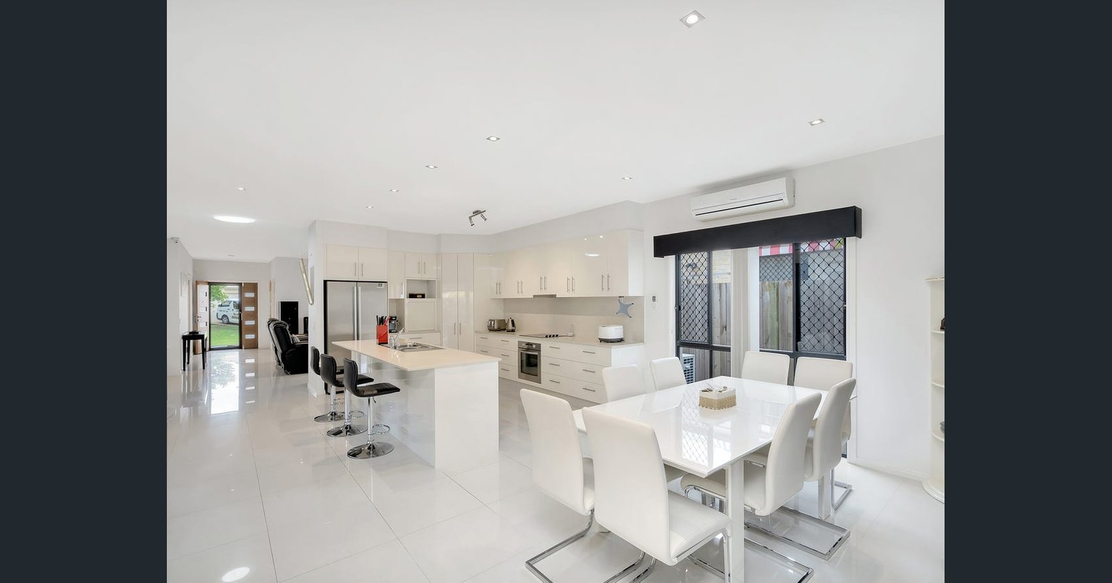 12 Murrayfield Place MERRIMAC 2