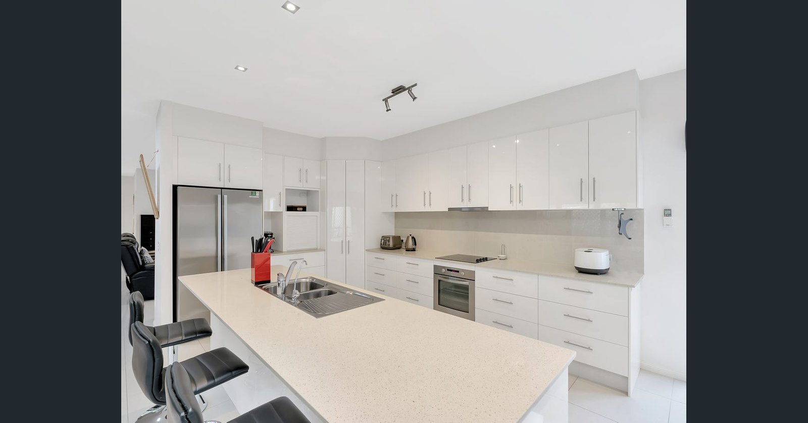 12 Murrayfield Place MERRIMAC 5