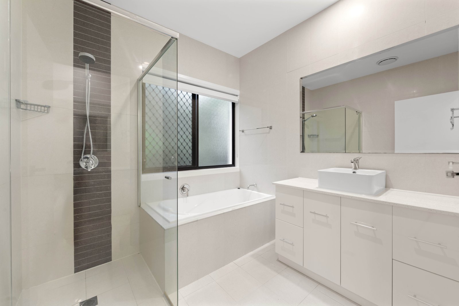 12 Murrayfield Place MERRIMAC 6