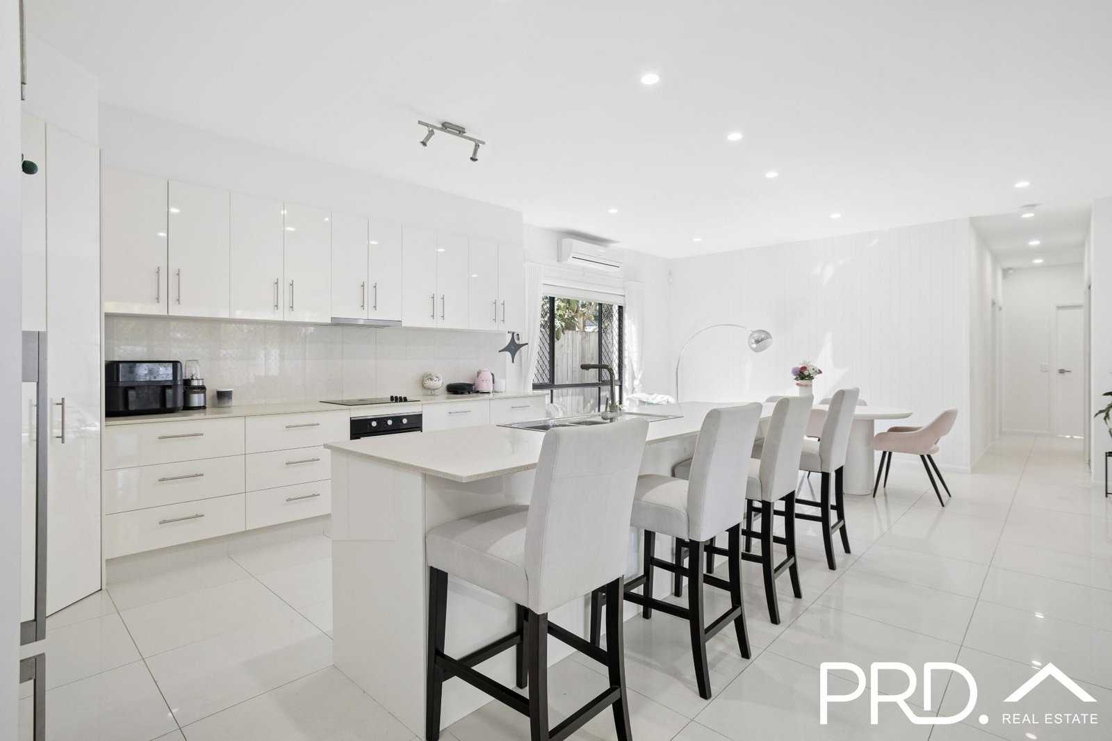 12 Murrayfield Place MERRIMAC 8
