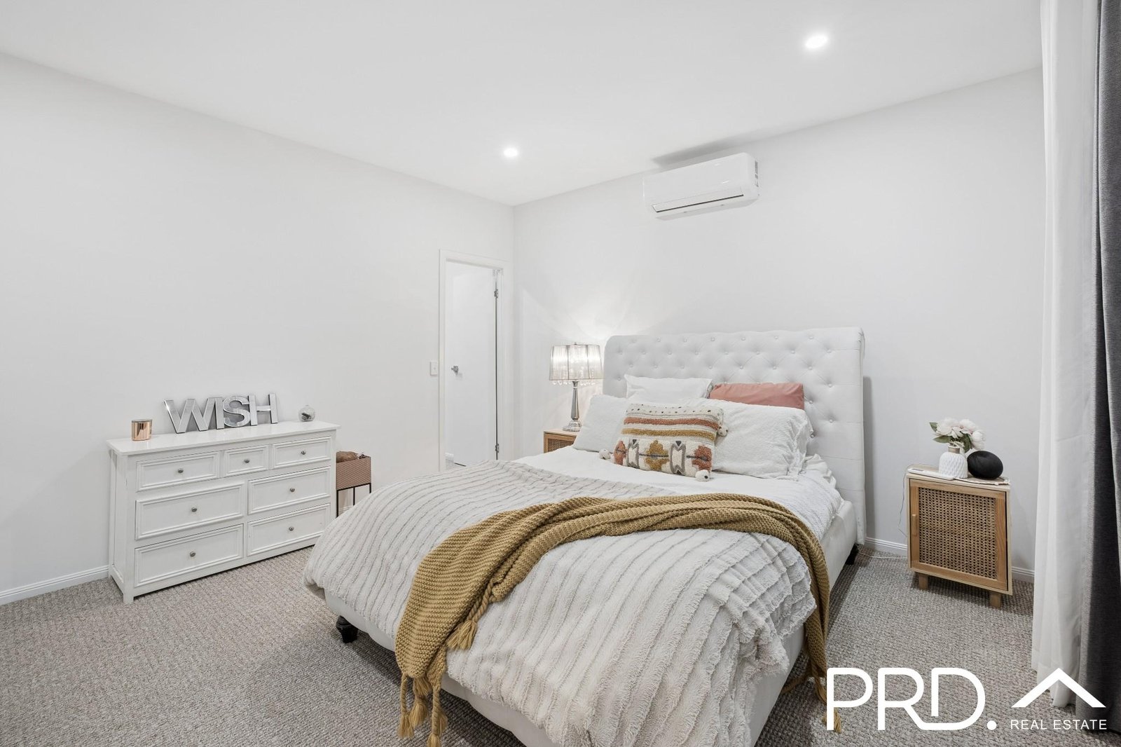 12 Murrayfield Place MERRIMAC 11