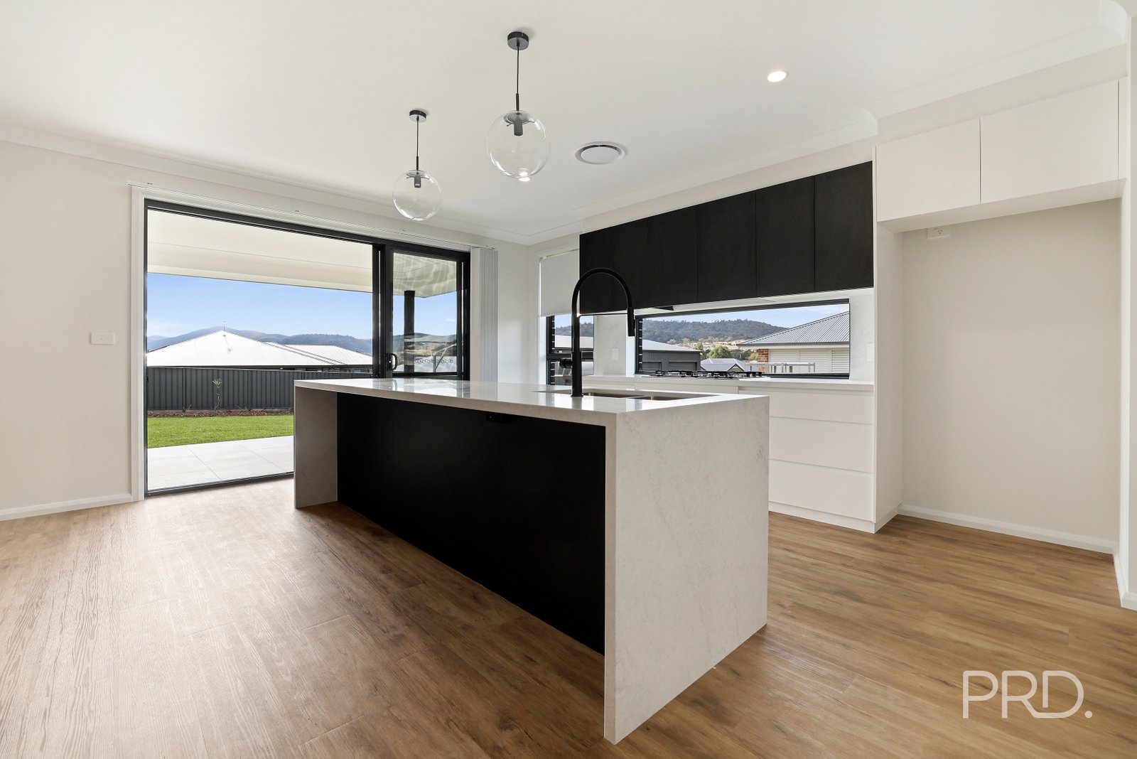 12 Nankeen Avenue MOORE CREEK 9