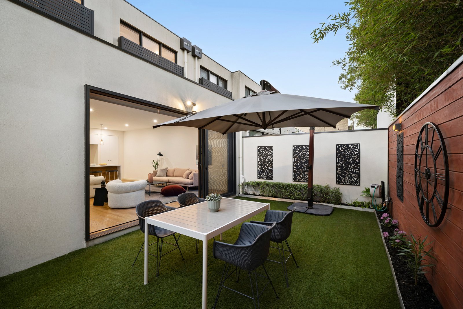 12 Nelson Street, Port Melbourne, 3207