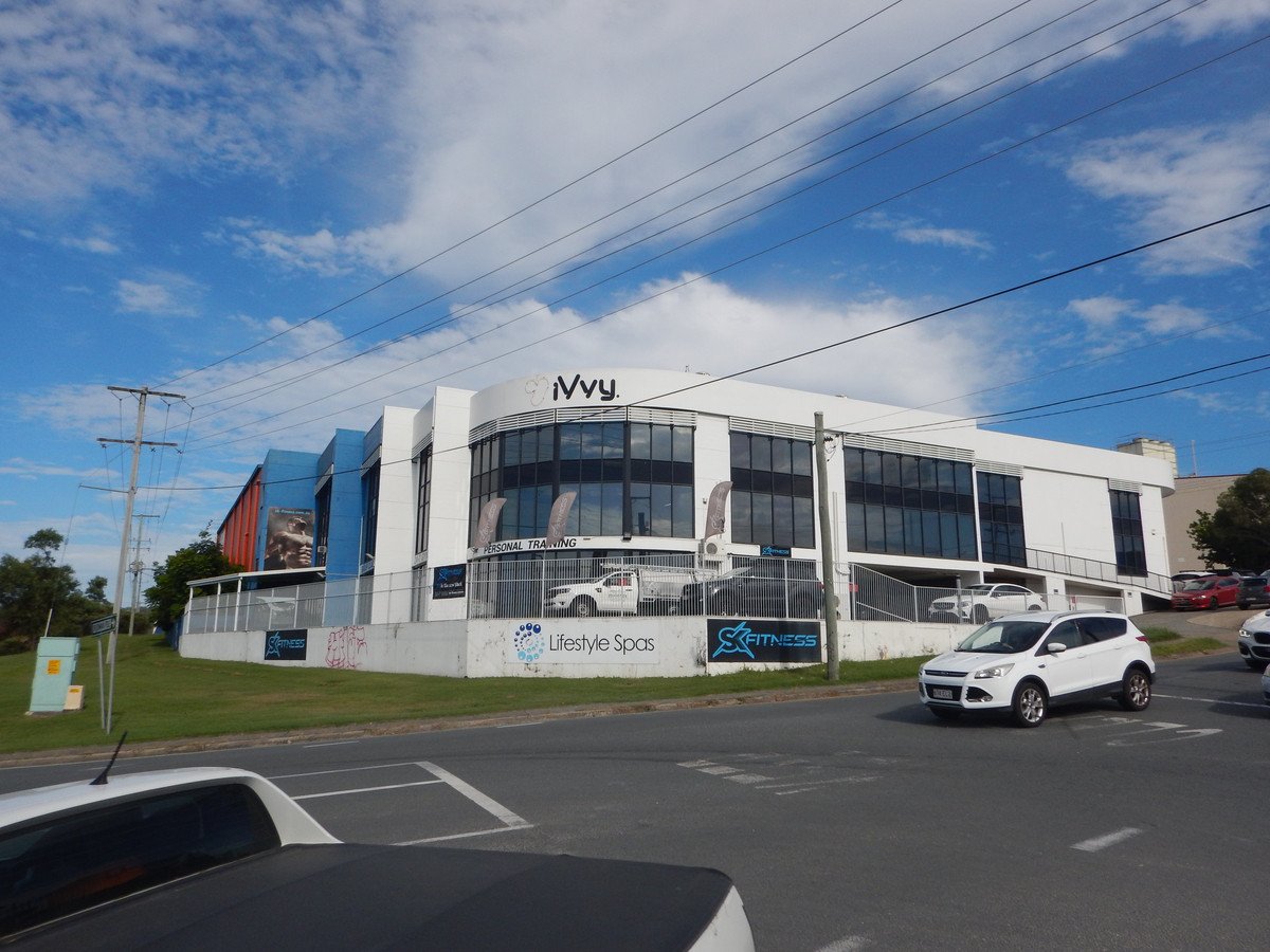 1/2 Newcastle Street Burleigh Heads 2