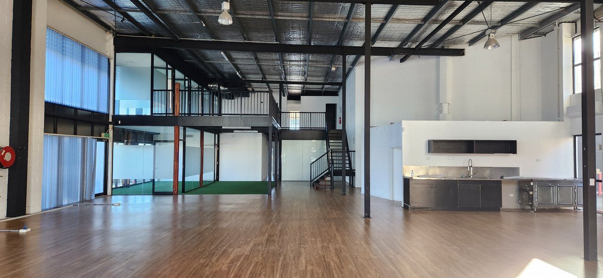 1/2 Newcastle Street Burleigh Heads 8