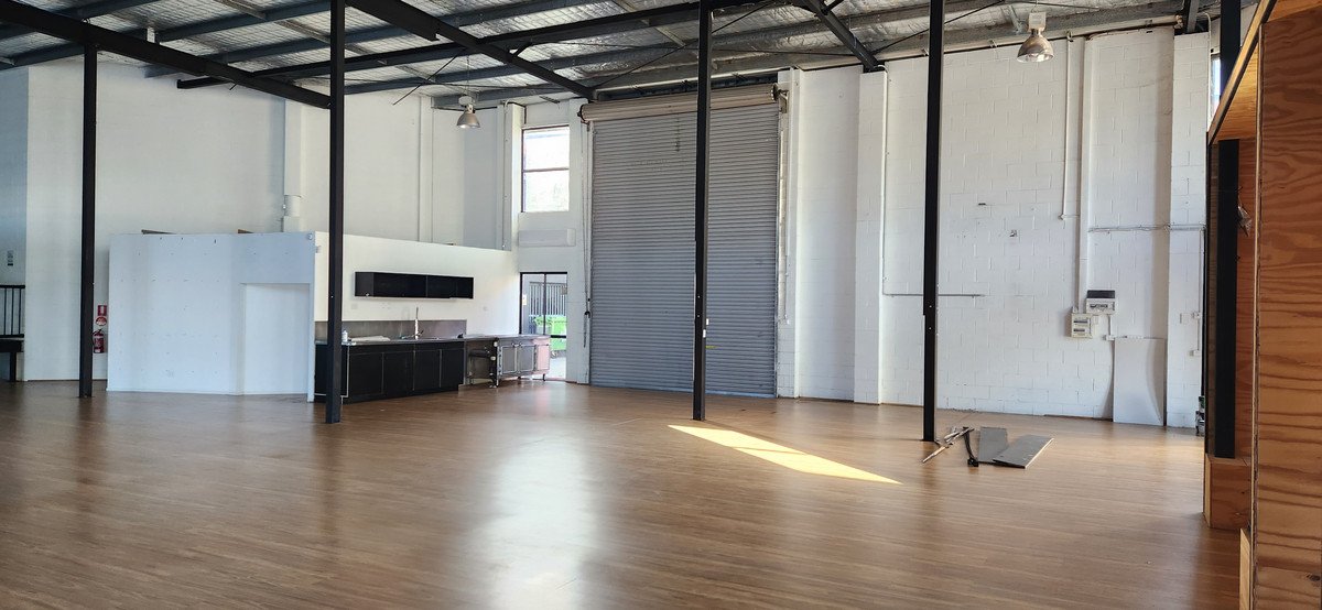 1/2 Newcastle Street Burleigh Heads 11