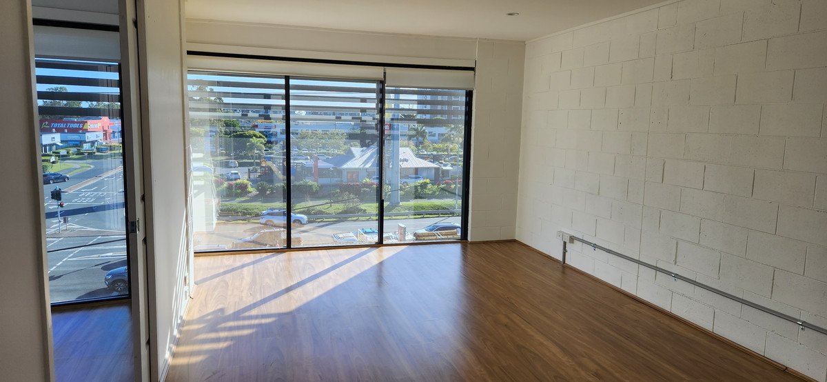 1/2 Newcastle Street Burleigh Heads 20