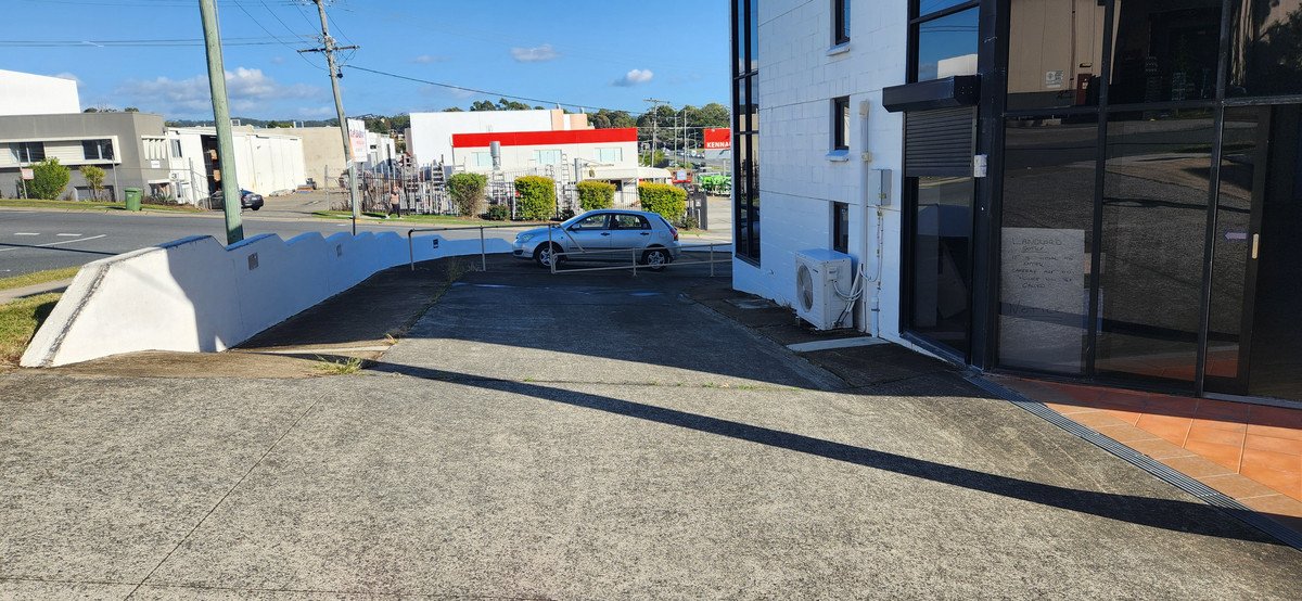 1/2 Newcastle Street Burleigh Heads 21