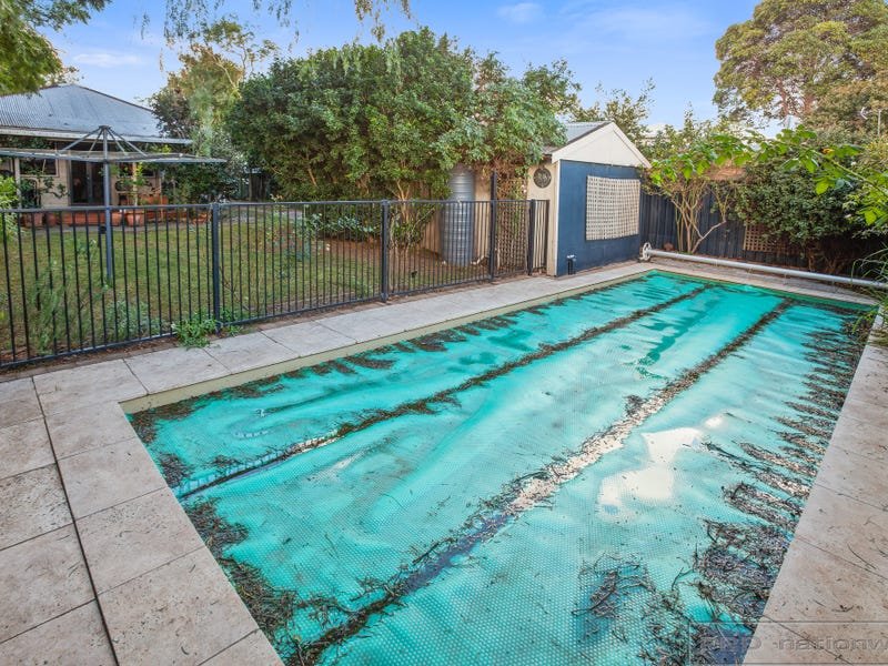12 Nichols Street LORN 15