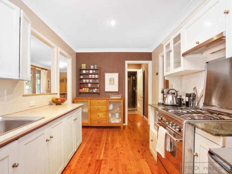 12 Nichols Street LORN 4