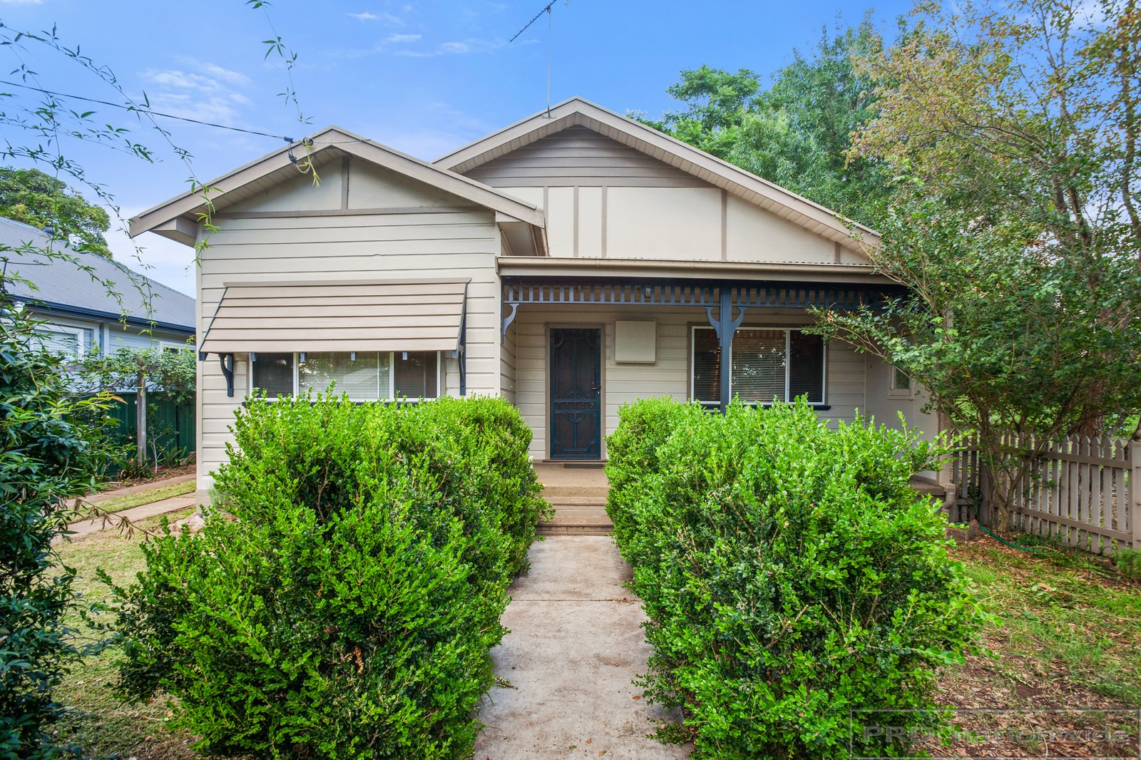 12 Nichols Street LORN 19