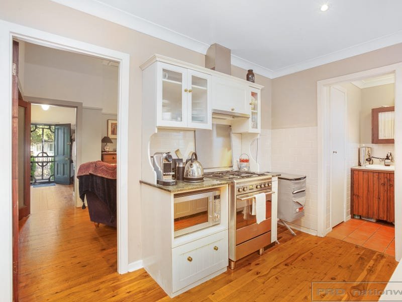12 Nichols Street LORN 5