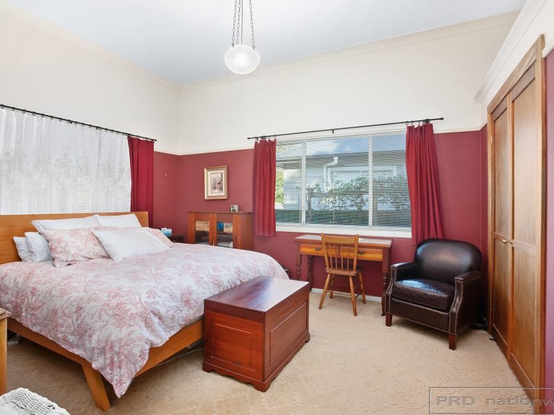 12 Nichols Street LORN 8