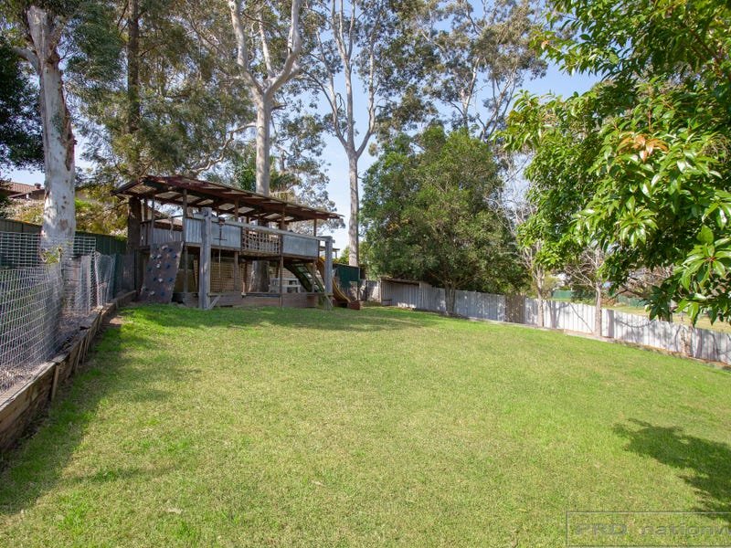 12 Nichols Street LORN 17