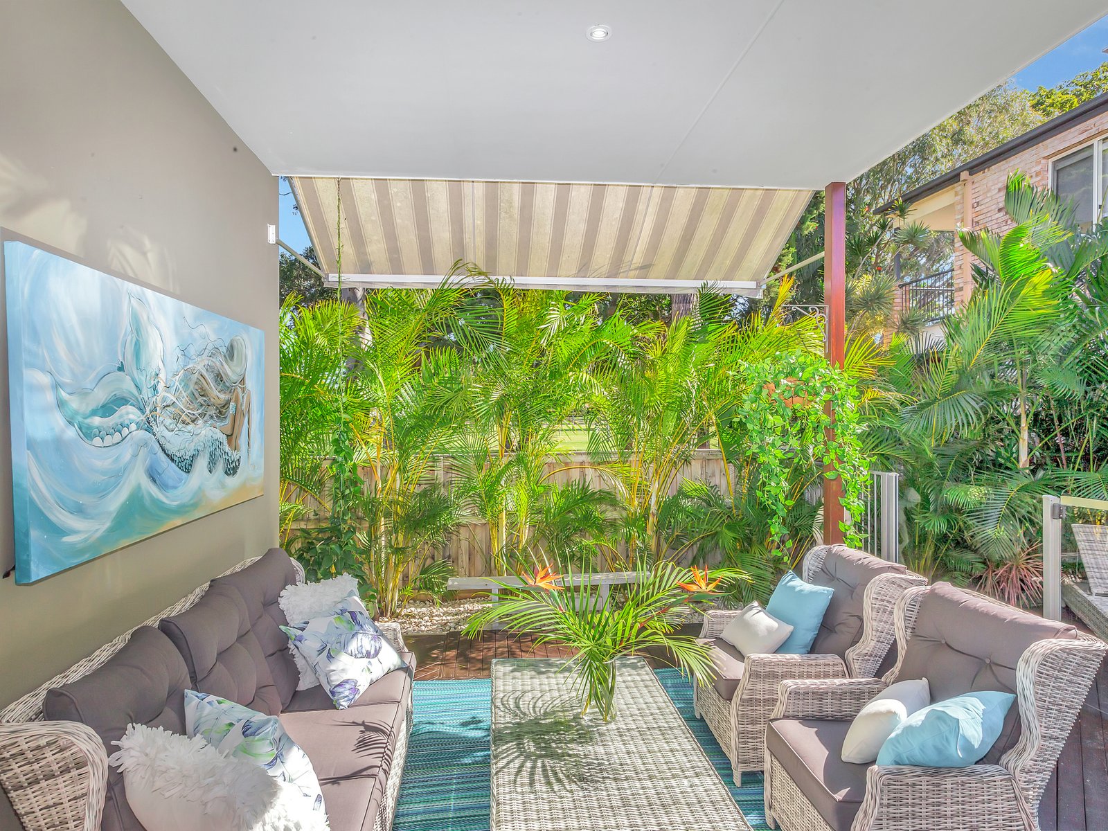 12 Nobby Parade MIAMI 17