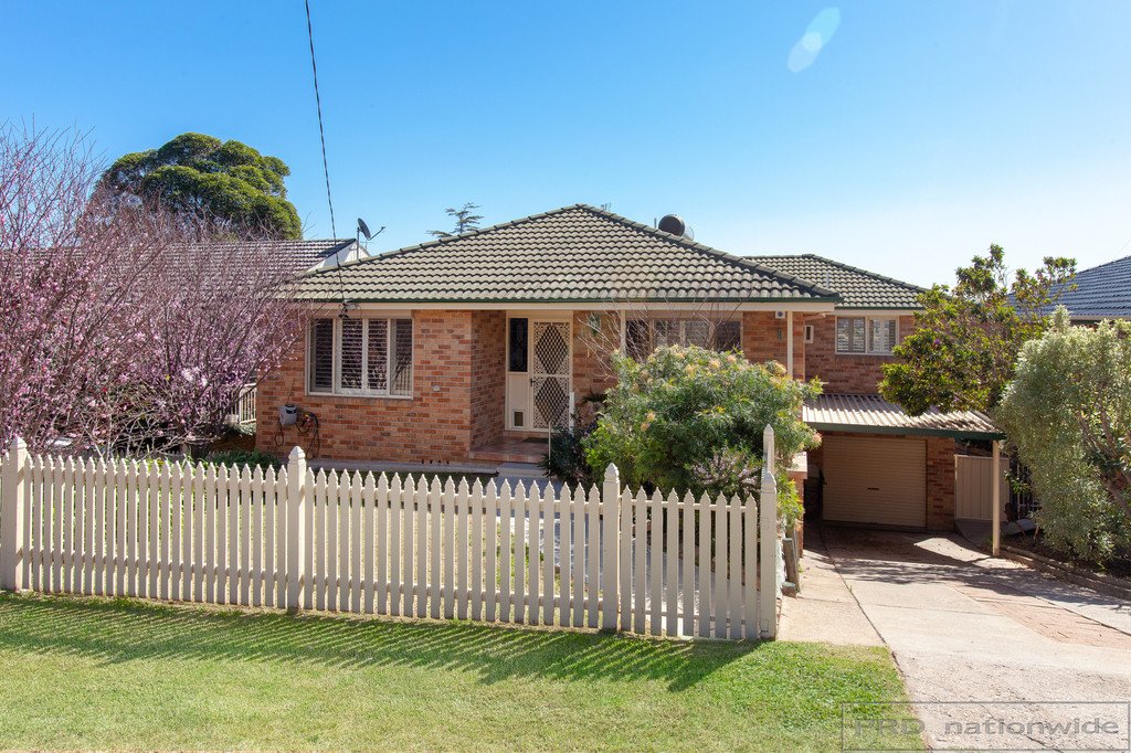 12 Northcott Avenue EAST MAITLAND 4