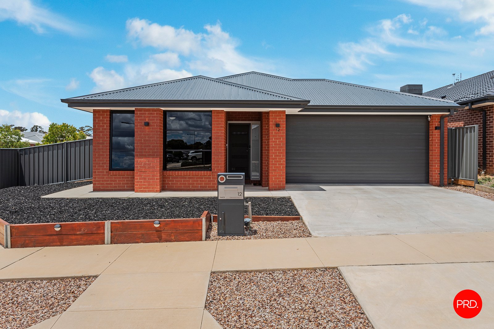 12 Oakwood Avenue JACKASS FLAT 2