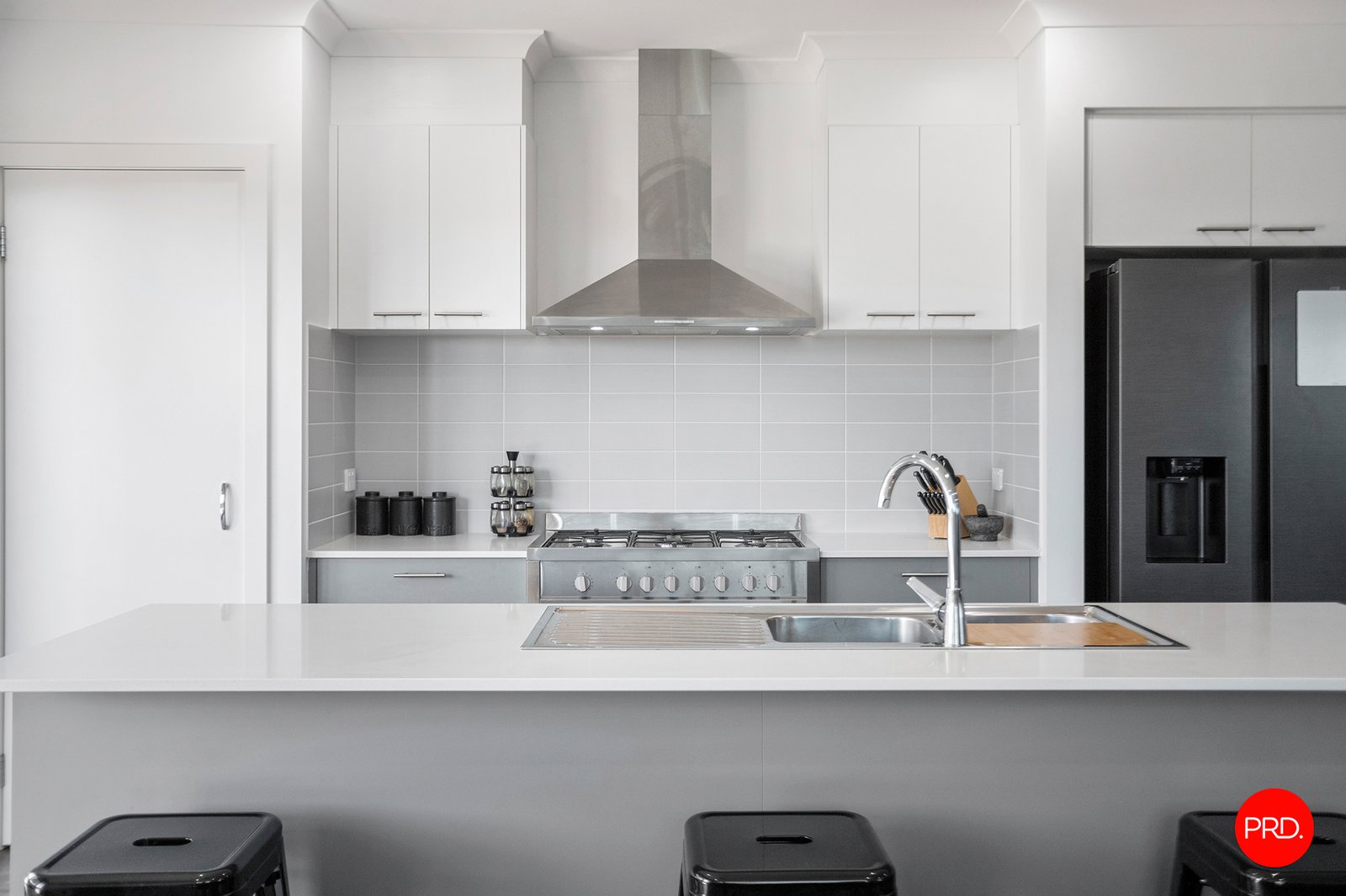 12 Oakwood Avenue JACKASS FLAT 9