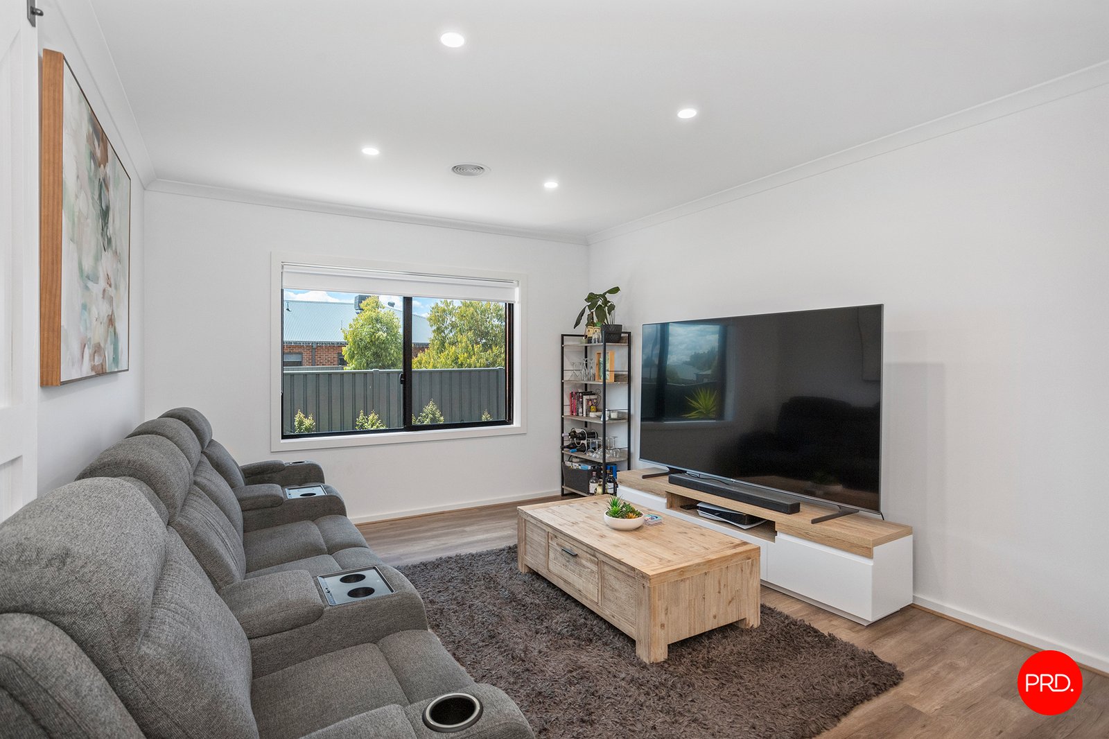 12 Oakwood Avenue JACKASS FLAT 11