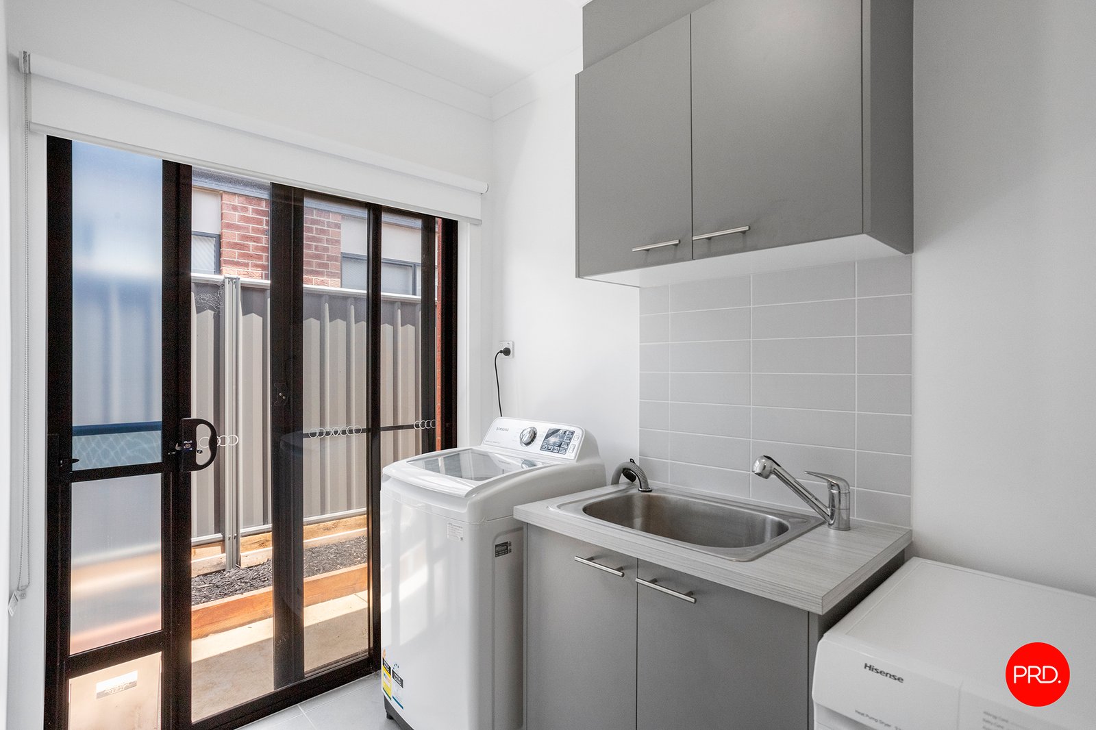 12 Oakwood Avenue JACKASS FLAT 18