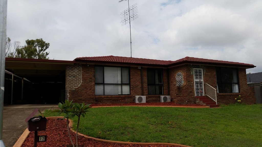 12 Oberon Crescent SOUTH PENRITH 1