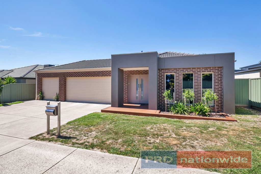 12 Orbost Drive MINERS REST 1