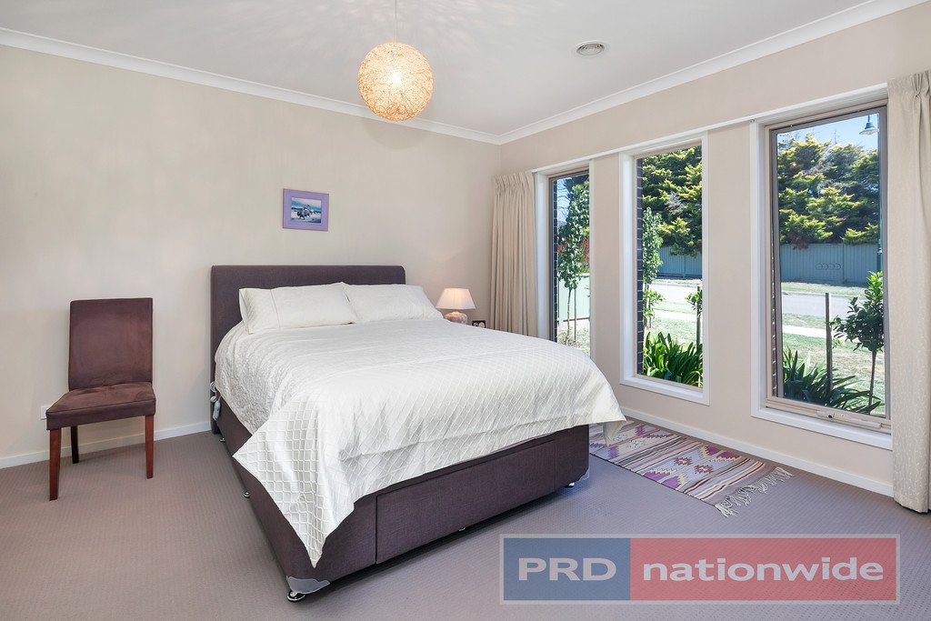 12 Orbost Drive MINERS REST 4