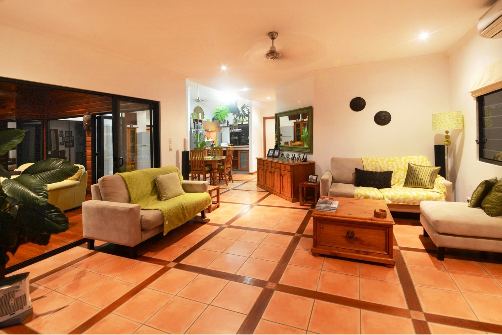 12 Orchid Road CANNONVALE 4