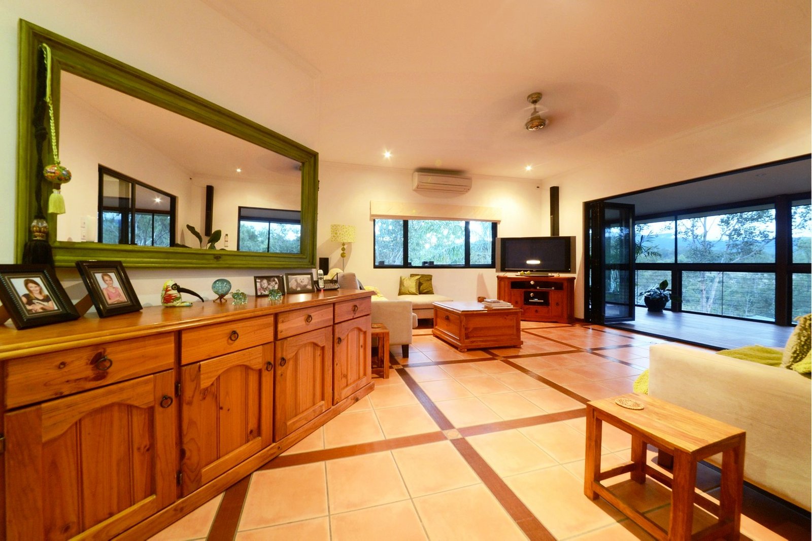 12 Orchid Road CANNONVALE 11