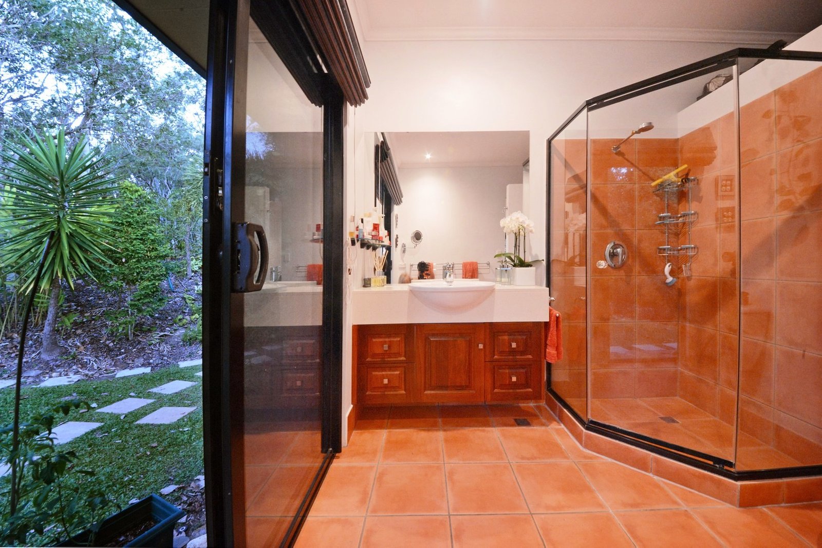 12 Orchid Road CANNONVALE 16