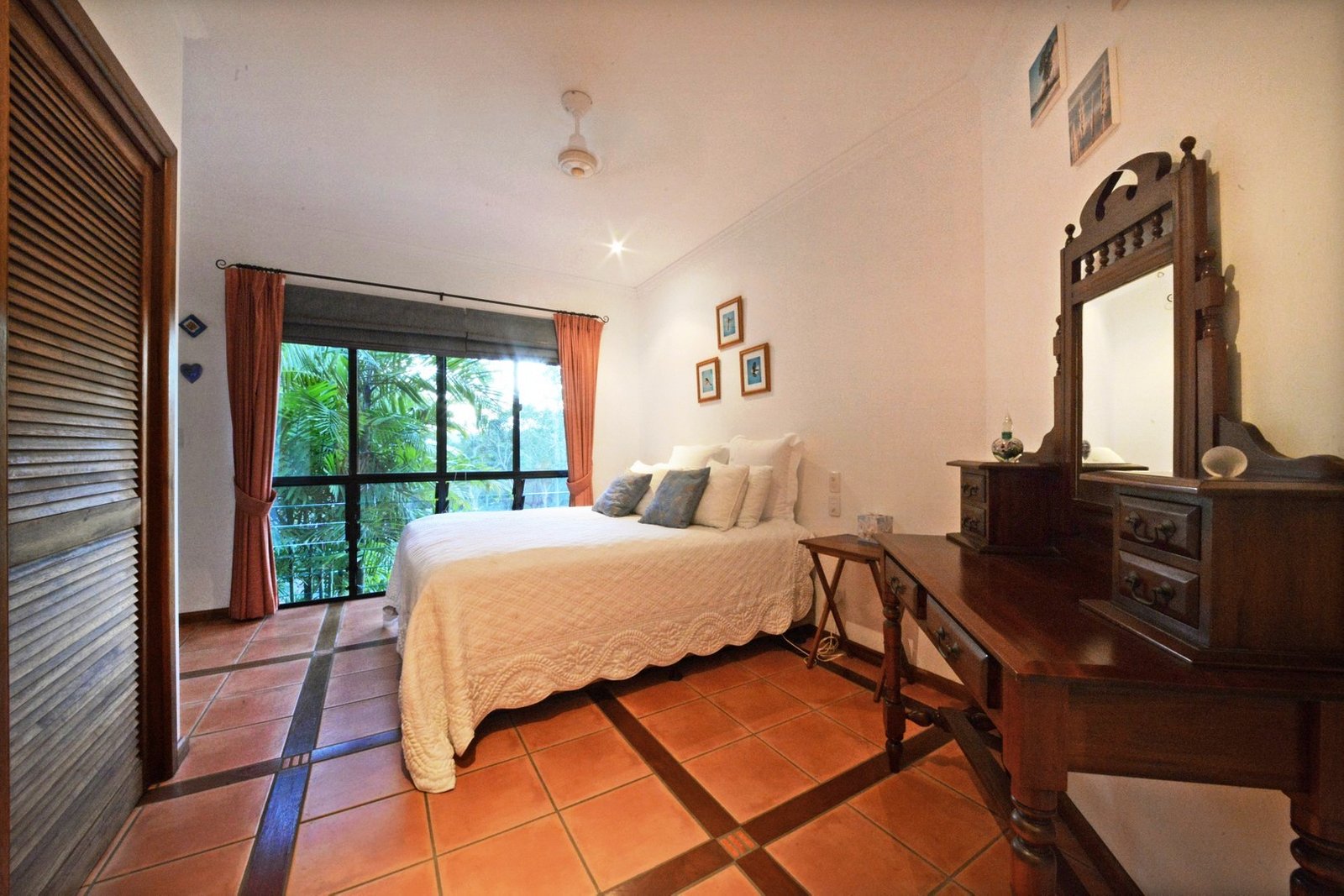 12 Orchid Road CANNONVALE 17