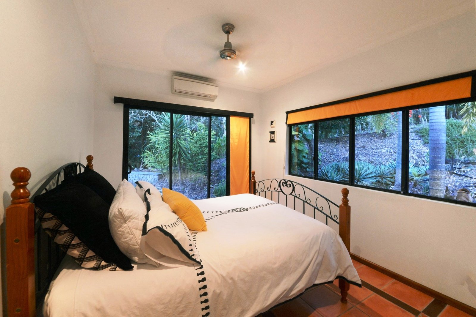 12 Orchid Road CANNONVALE 19