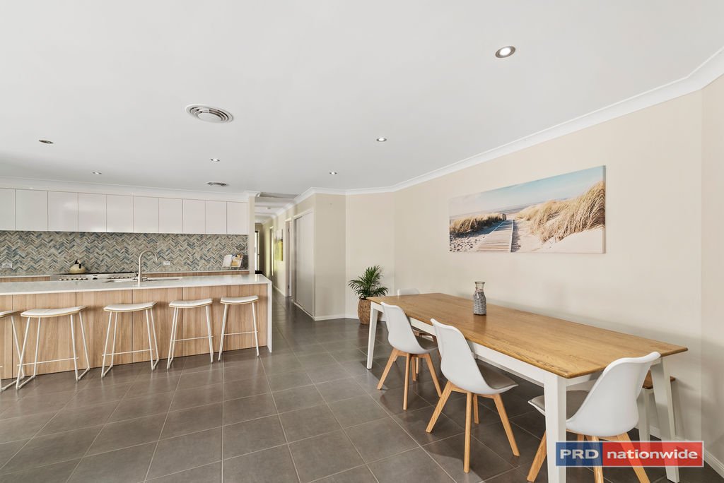 12 Paddymelon Circuit BONVILLE 4