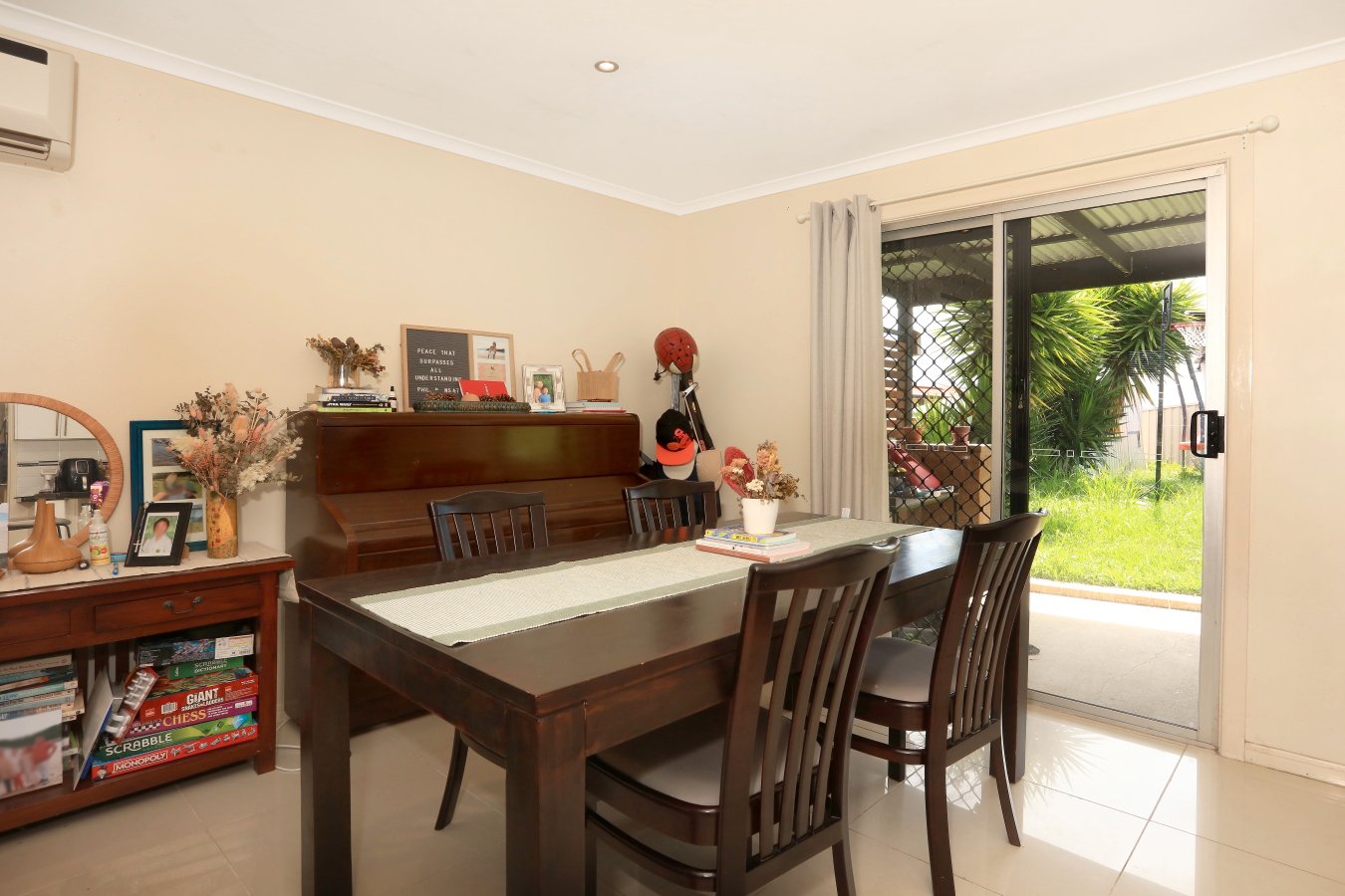 12 Panache Street MOLENDINAR 5