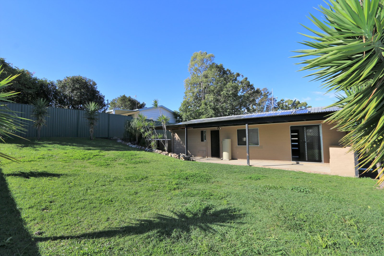 12 Panache Street MOLENDINAR 17