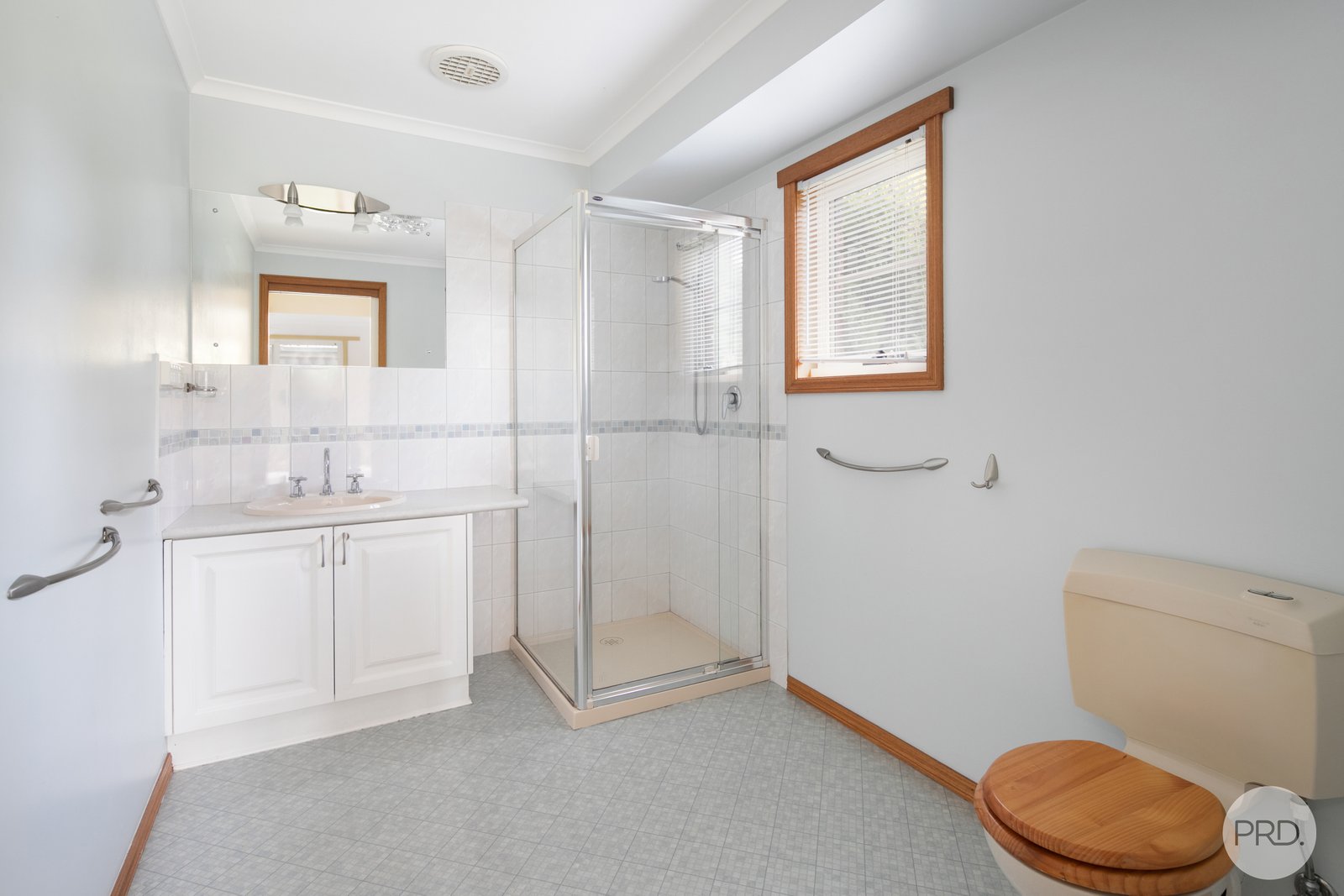 12 Panorama Drive DELACOMBE 8