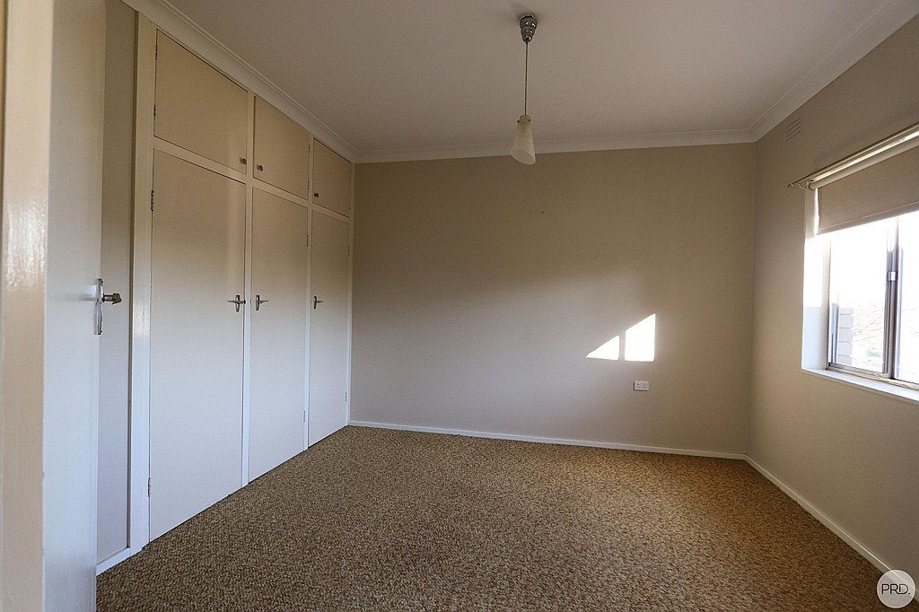 12 Park St  TUMBARUMBA 4