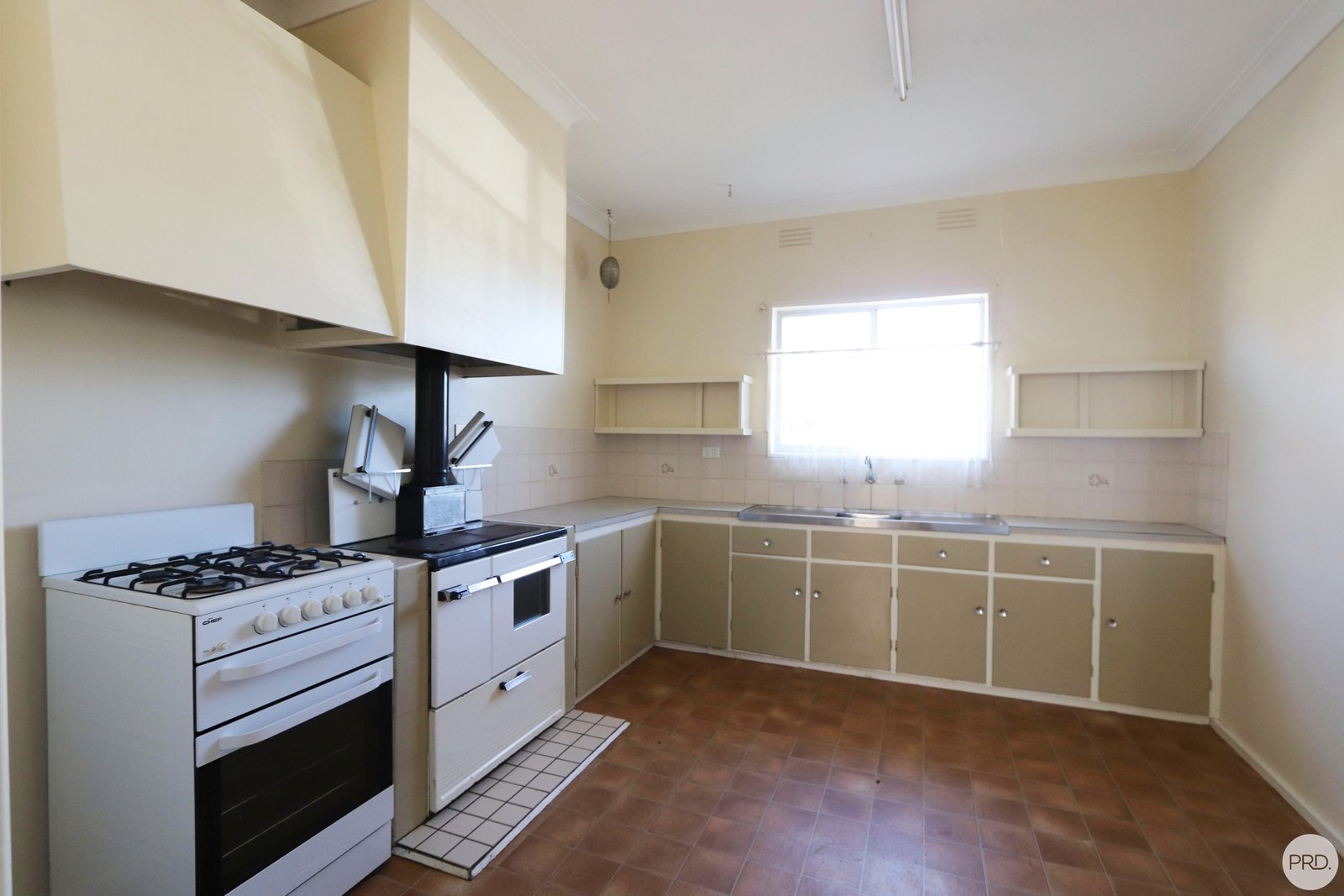 12 Park St  TUMBARUMBA 3