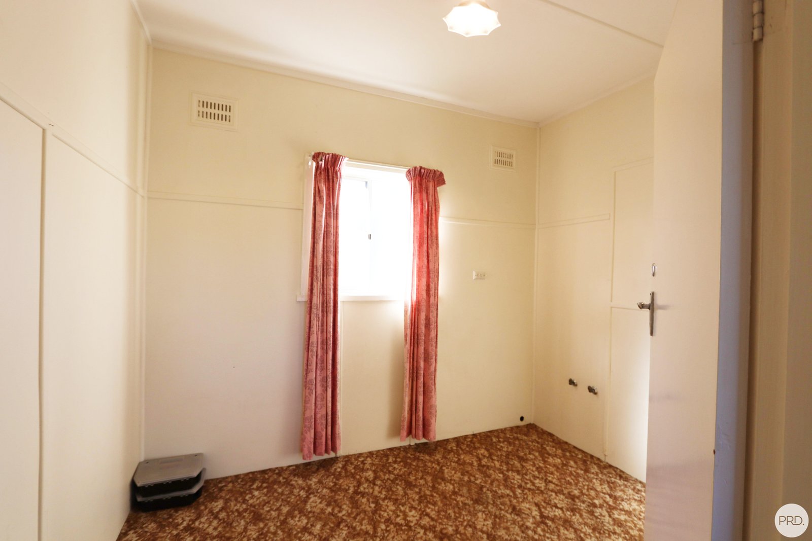 12 Park St  TUMBARUMBA 7