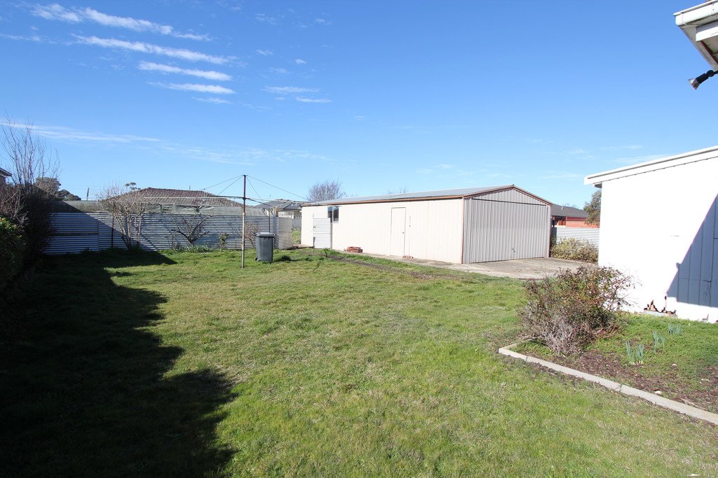 12 Park Street WENDOUREE 8
