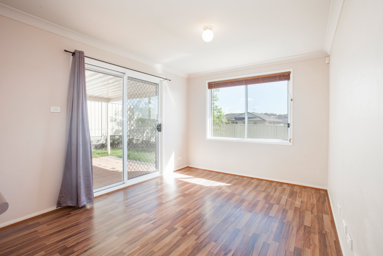 12 Parkside Crescent THORNTON 2