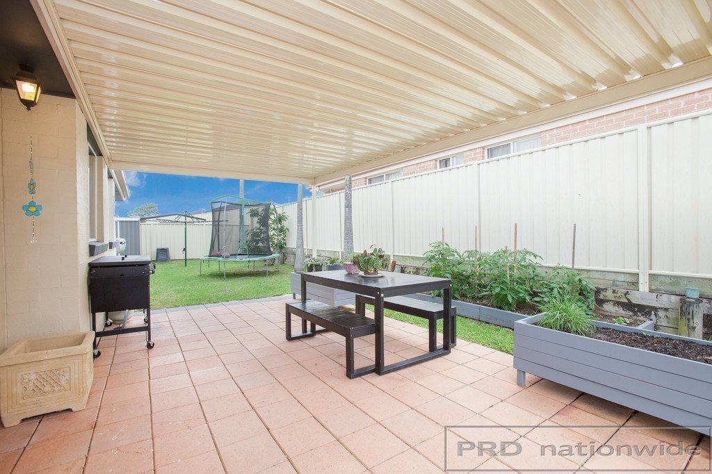 12 Parkside Crescent THORNTON 13