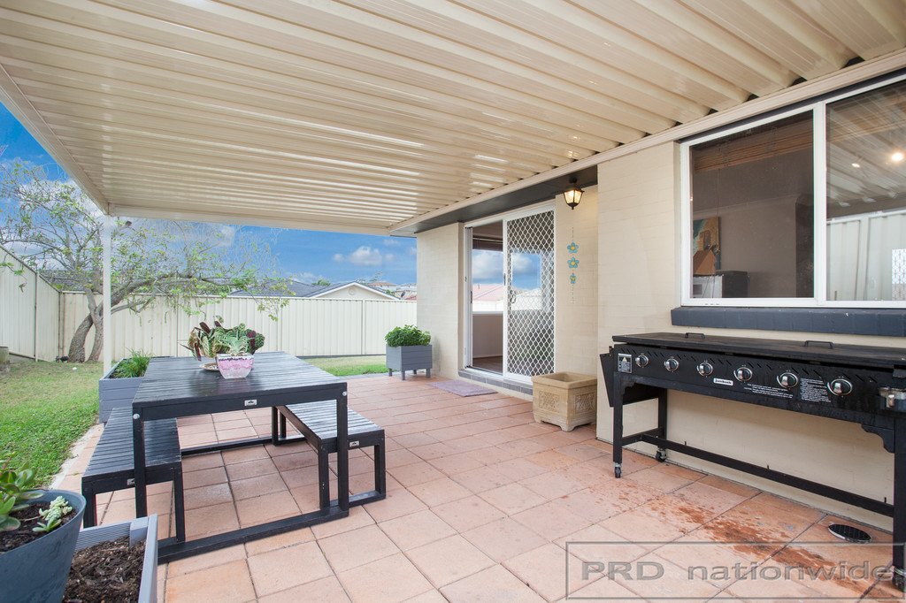 12 Parkside Crescent THORNTON 15