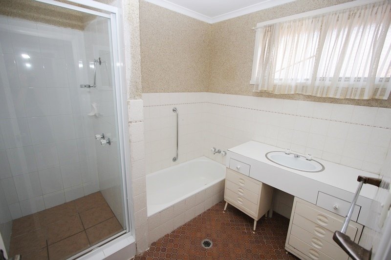 12 Patura Drive ASHMORE 8