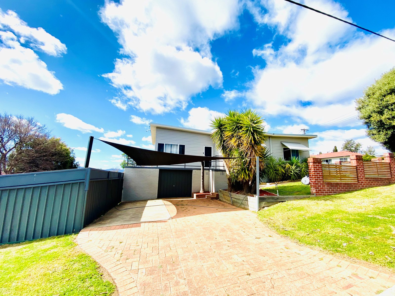 12 Paul Street TAMWORTH 1