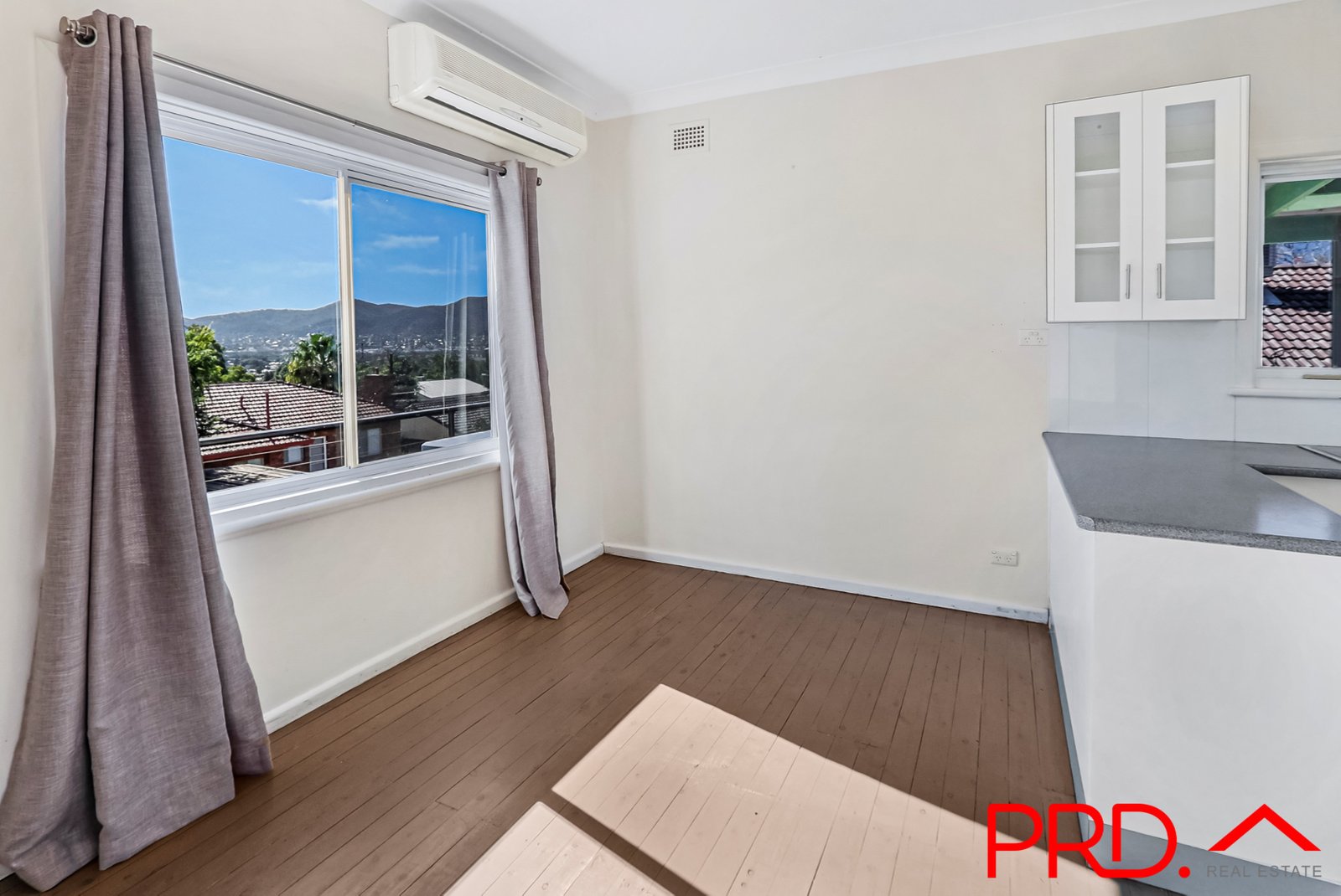 12 Paul Street TAMWORTH 7
